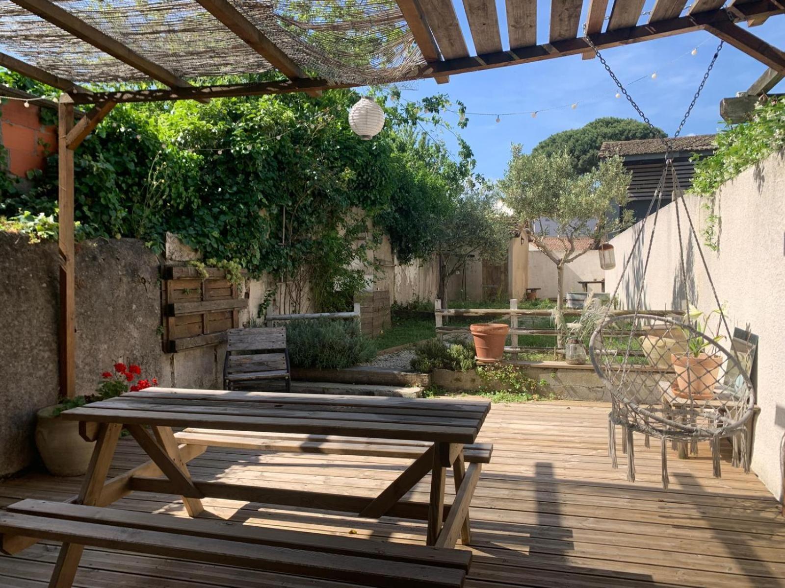 La Maison De Marie - Jardin Arbore - Garage Privatif - Netflix カルカソンヌ エクステリア 写真